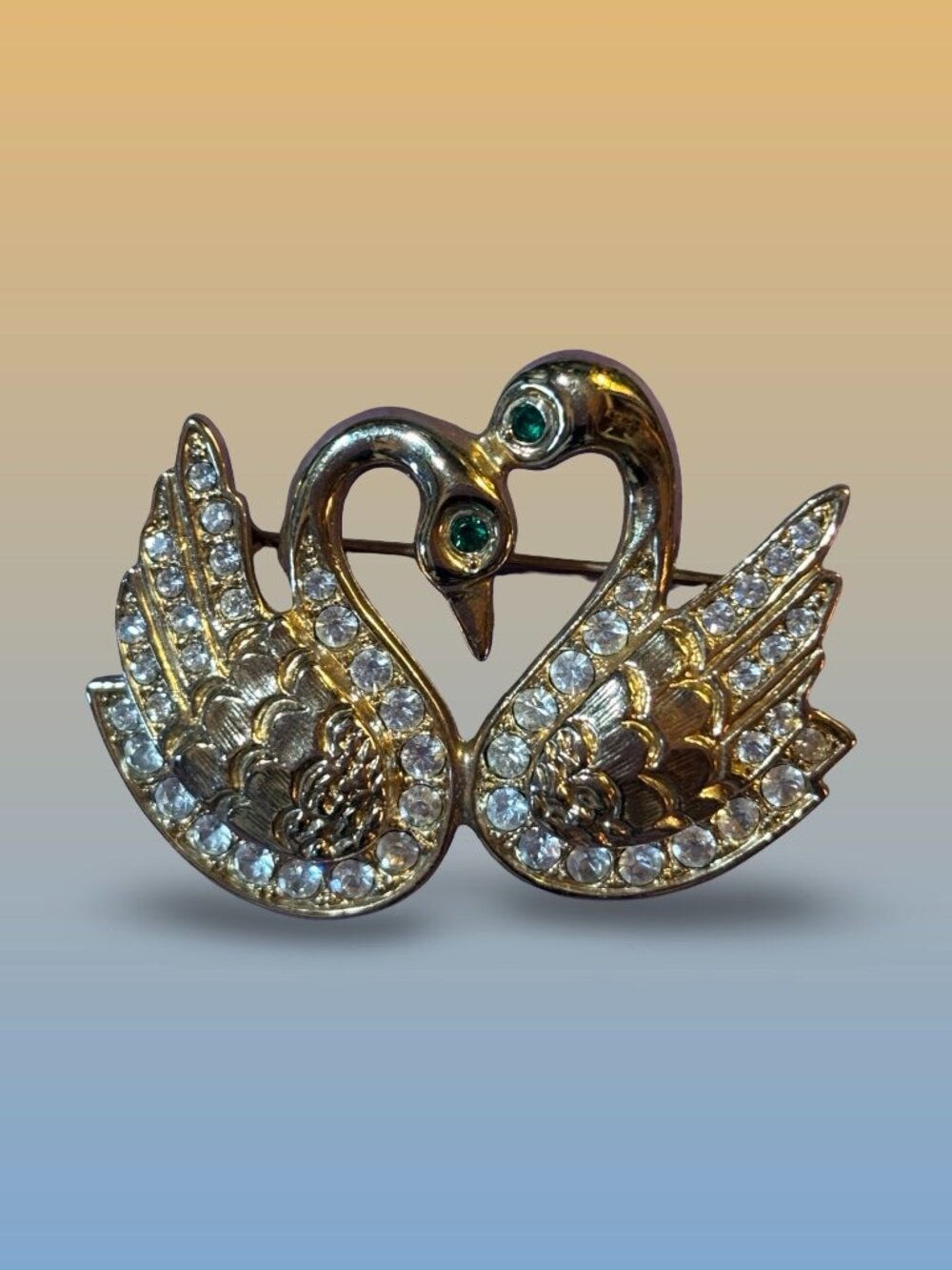 Twin Swan Heart Brooch Gold Tone Rhinestone Love Birds Figural Pin Vintage